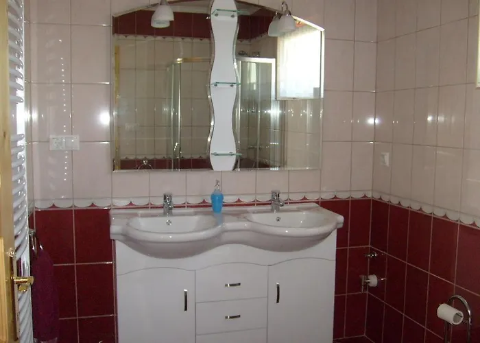Andrea Vendeghaz Apartament Kehidakustány